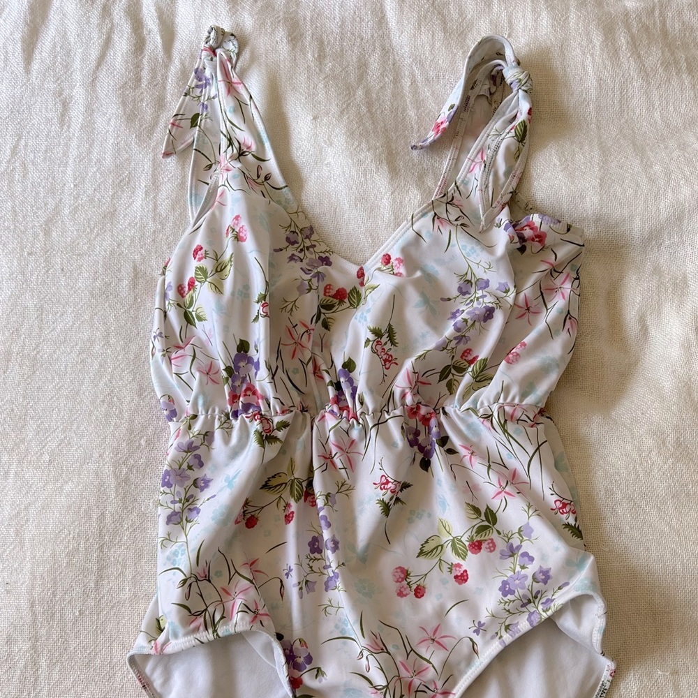 Kortni Jeane High-Waist Floral One Piece